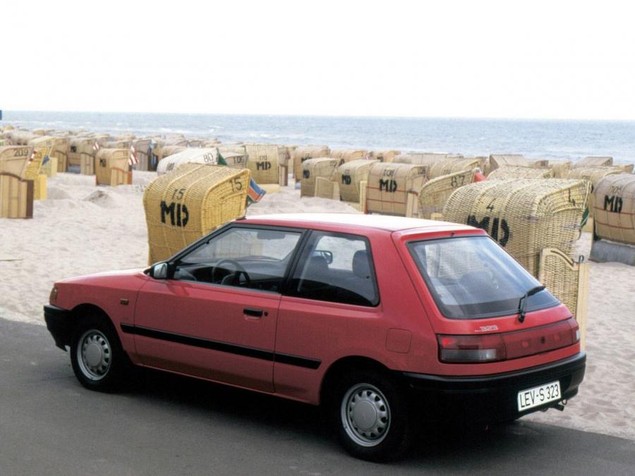  Mazda 323 3-Door 1989 года  (фото 2 из 3)
